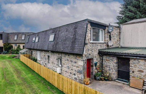 East Lewiston House | Stunning private villa for 8 people with TV, patio, panoramic view and parking