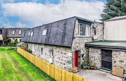 East Lewiston House | Stunning private villa for 6 people with TV, patio and panoramic view