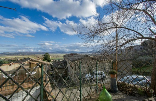 Sovicille House | Stunning private villa for 6 people with WIFI, TV, terrace, pets allowed and panoramic view
