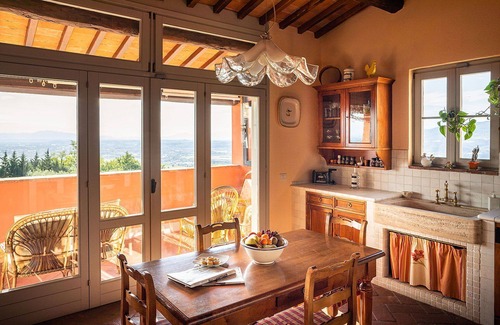 Montelupo Fiorentino Villa | Stunning private villa for 11 guests with A/C, private pool, WIFI, TV, patio and panoramic view