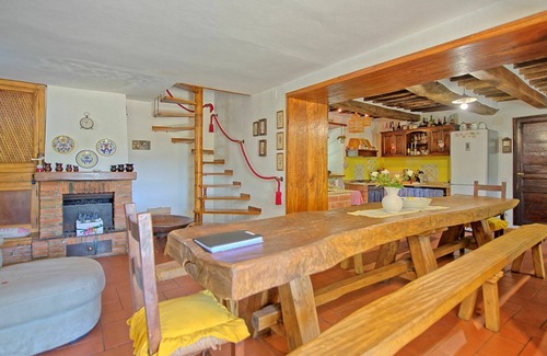 San Pietro a Cegliolo Villa | Stunning private villa with WIFI, private pool, A/C, TV and panoramic view, close to Cortona