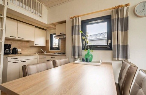 Nunspeet House | Stunning private villa for 4 people with pool, WIFI, TV, terrace and parking