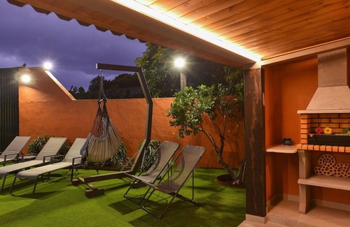 Arucas House | Stunning private villa for 10 people with private pool, WIFI, TV and patio