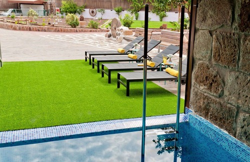Ingenio Villa | Stunning private villa for 12 guests with A/C, private pool, WIFI, TV and patio