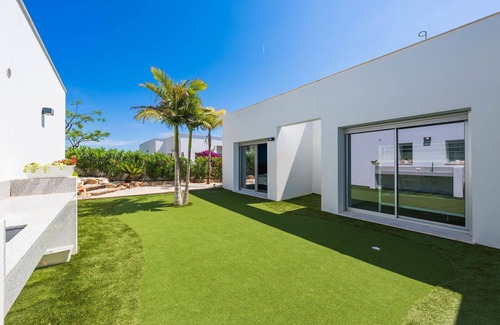 Cumbre del Sol Villa | Stunning private villa for 8 people with A/C, private pool, WIFI, TV and terrace