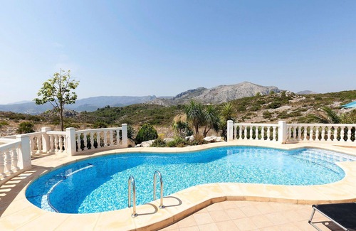 Rafol de Almunia Villa | Stunning private villa for 5 guests with private pool, WIFI, A/C, TV, patio and panoramic view