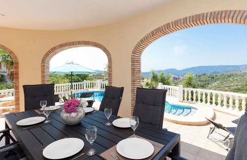 Rafol de Almunia Villa | Stunning private villa for 5 guests with private pool, WIFI, A/C, TV, patio and panoramic view