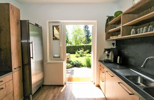 Fuegenberg House | Stunning private villa for 25 people with WIFI, TV, balcony and pets allowed