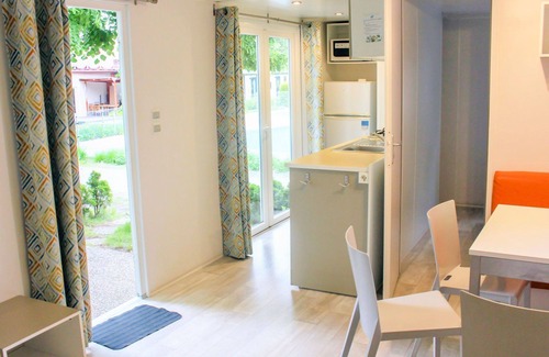 Dolni Pocernice House | Stunning private villa for 6 people with pool, WIFI, terrace and pets allowed