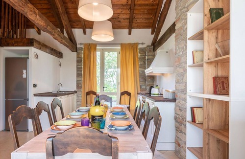 Ovada House | Stunning private villa for 12 people with hot tub, WIFI, private pool, A/C, terrace and pets all.