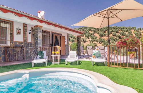 Rute House | Stunning private villa for 6 guests with private pool, WIFI, A/C, TV, patio and pets allowed