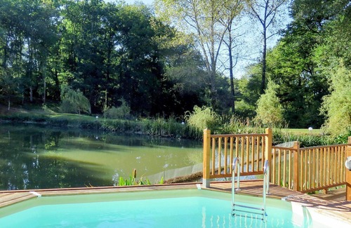 Gueyze House | Stunning private villa for 4 guests with private pool, A/C, WIFI, TV, patio and parking