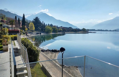 Trezzone House | Stunning private villa for 4 guests with WIFI, A/C, TV and terrace