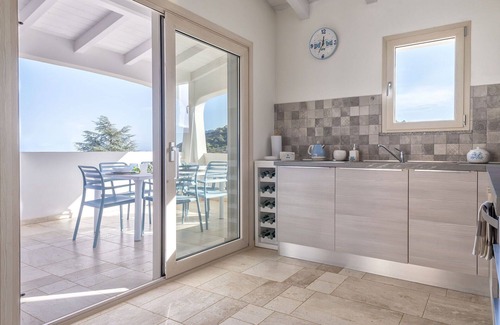 San Lorenzo House | Stunning private villa for 7 guests with WIFI, A/C, private pool, TV and patio