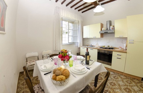 Ciciana Villa | Stunning private villa with WIFI, private pool, veranda and panoramic view, close to Lucca
