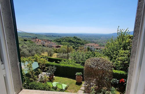 Ciciana Villa | Stunning private villa with WIFI, private pool, veranda and panoramic view, close to Lucca