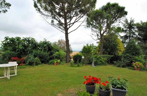 Ginestreto House | Stunning private villa for 8 guests with WIFI, TV, pets allowed, panoramic view and parking