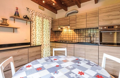 Rialto House | Stunning private villa for 6 people with WIFI, TV, patio and pets allowed