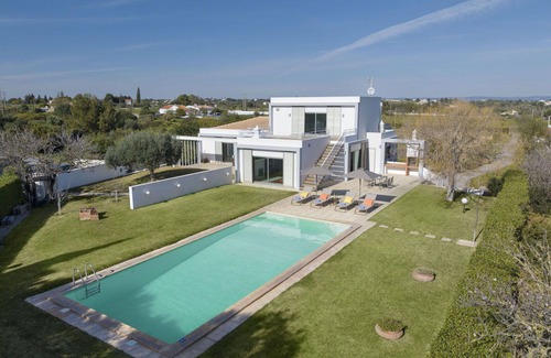 Alporchinhos Villa | Stunning private villa with A/C, WIFI, private pool, TV, terrace, pets allowed and panoramic view