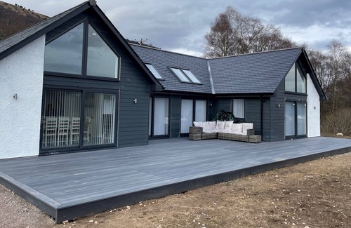 Fort William Villa | Stunning recently built fully equipped four bedroom villa with incredible views.
