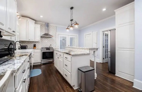 Gastonia House | Stunning renovated historic home with in-law apt