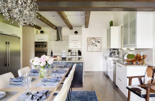 Big Sky House | Stunning Retreat w/ Views, Privacy+Amenities Galore-Rent for Entire Ski Season!