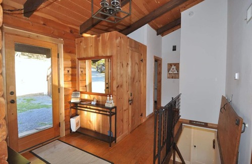 Great Cacapon Cabin | Stunning River View Log Cabin + 21 ac & EV CHR