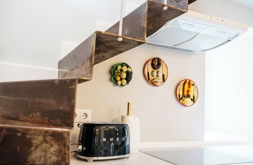 Santo Estevao Apartment | Stunning river view Portuguese Soul Large Terrace Alfama, sleeps 10