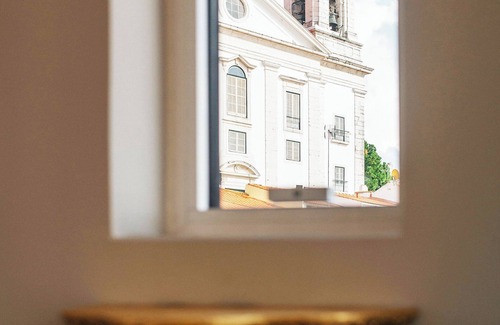 Santo Estevao Apartment | Stunning river view Portuguese Soul Large Terrace Alfama, sleeps 10