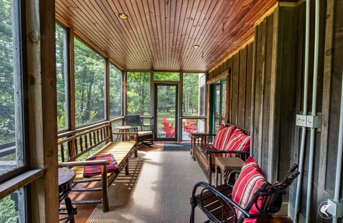 North Pole House | Stunning Riverfront Home on 30 Acres in Wilmington