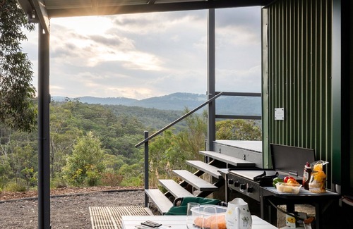 Bilpin Cabin | Stunning romantic hideaway with unsurpassed views of the Wollemi National Park