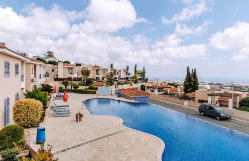 Tremithousa Apartment | Stunning Sea & Sky View- 3BR, Pool ,Amazing Balcony