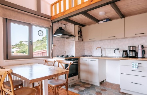 Uskudar Apartment | Stunning Sea View Loft 5 min to Park in Kuzguncuk