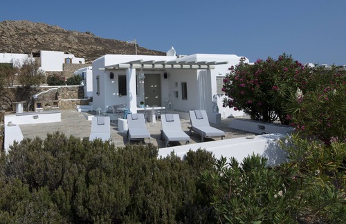 Elia Villa | Stunning Sea View Villa Bay of Elijah