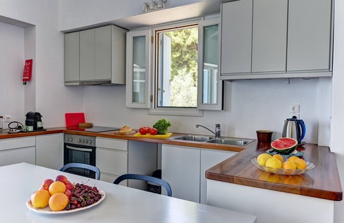Stafylos Villa | Stunning Sea Views across the Aegean, Infinity Pool, Peaceful and Quiet, WIFI