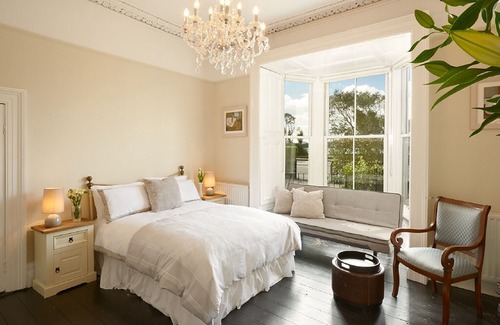 Clontarf House | Stunning Seaview Home "Clontarf by The Sea"-3.5 miles from the city centre