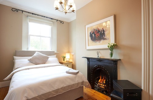 Clontarf House | Stunning Seaview Home "Clontarf by The Sea"-3.5 miles from the city centre