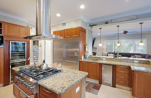 Bay Isle House | Stunning Siesta Key, . , Walk to Shell Beach, HEATED POOL - Discounts
