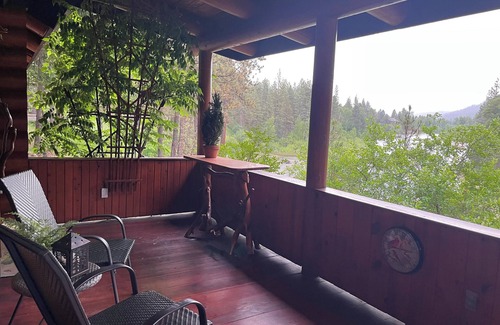 Garden Valley Cabin | Stunning South Fork Cabin with view to remember!
