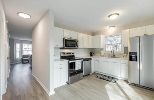 Charlotte House | Stunning Southpark/Cotswold Townhome