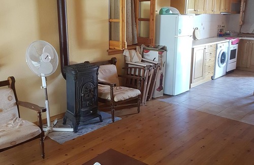 Lafkos House | Stunning stone house centrally located in beautiful Lafkos.