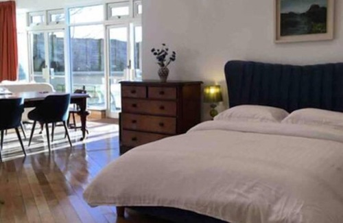 The Whitford House Hotel Apartment | Stunning Studio apartment over looking Clifden Harbour. Perfect for exploring Connemara