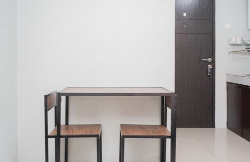 Ciputat Hotel | Stunning Studio at Baileys Apartment