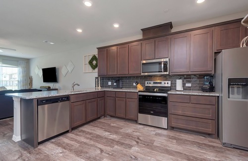 Denton House | Stunning Townhome Retreat in Denton, TX - Your Perfect Getaway!