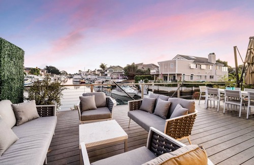 Channel Islands House | Stunning, upscale waterfront house in Oxnard, CA
