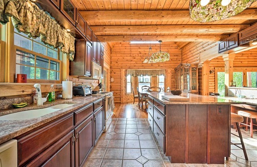 Poultney Cabin | Stunning Vermont Cabin w/Private Lake Access