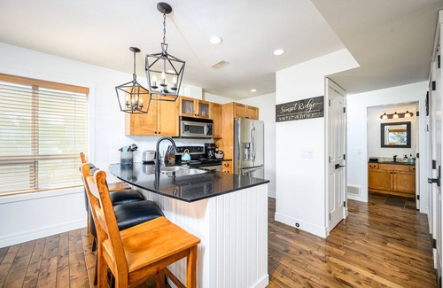 Central Okanagan Cottage | Stunning View at our Gorgeous Cottage Retreat with 3 Decks! Licensed.