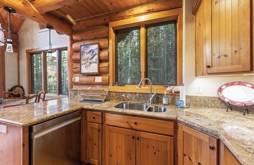 Mountain Village Cabin | Stunning Views! Ski-In/Out Mountain Village Cabin