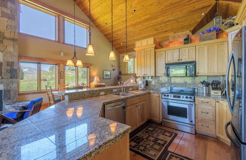 Crested Butte House | Stunning Views In Our Comfortable Mountain Home