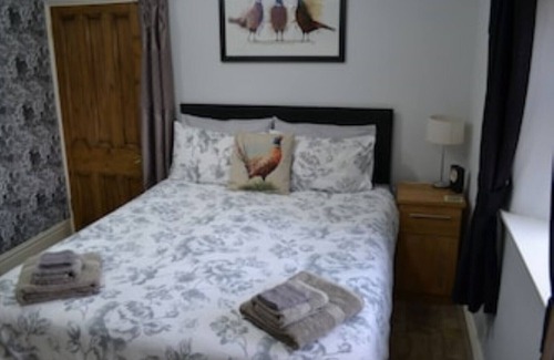 Horton in Ribblesdale Bed & Breakfast | Stunning views of Yorkshire Dales 3 Peaks, 10miles from Settle | B & B Room 1